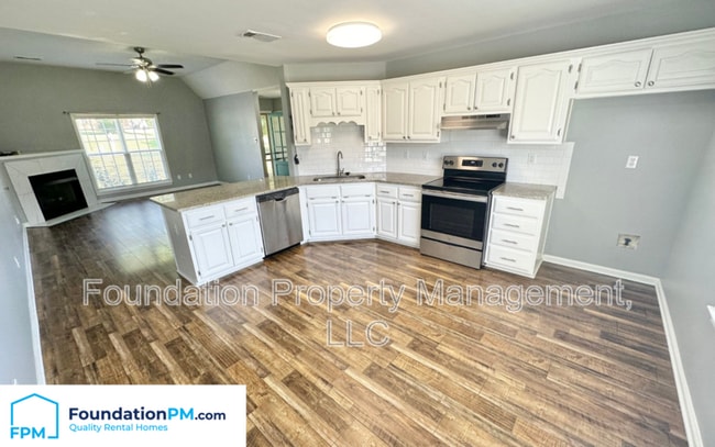 Photo - 1557 Appleberry Rd