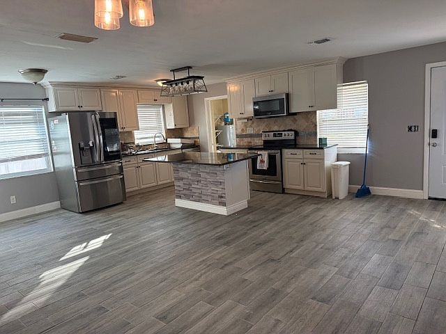 Photo - 6802 S Hesperides St