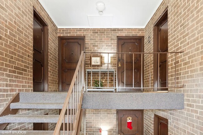 Foyer Stairs - 134 E Bailey Rd Unit J