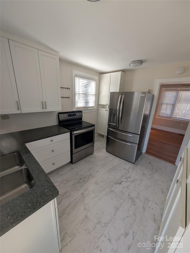 Photo - 243 Woodland Rd