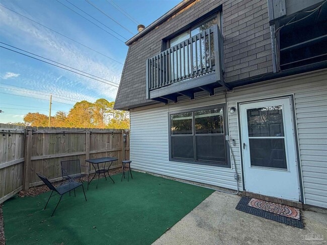 Building Photo - 2301 W Michigan Ave Unit 8