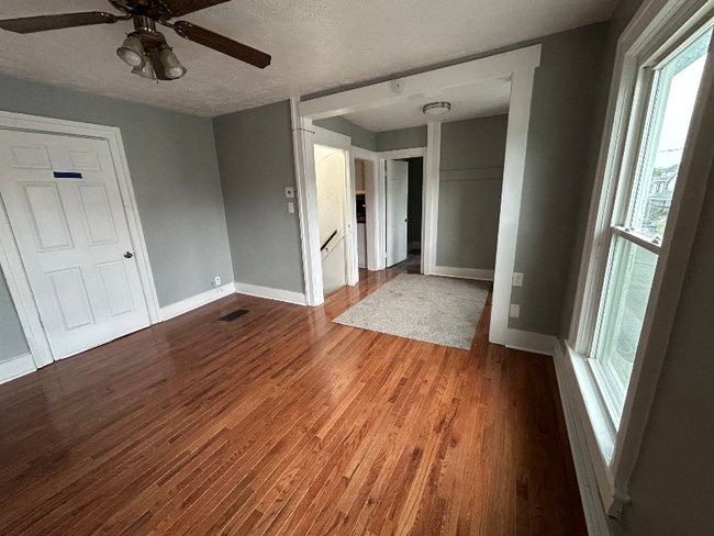 Photo - 1603 Shelby St