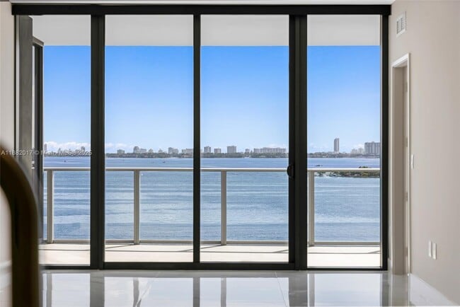 Photo - 700 NE 24th St Unit 502