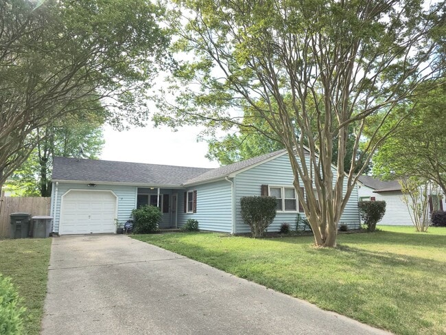 Building Photo - Move In Ready 3 Bedroom Ranch!