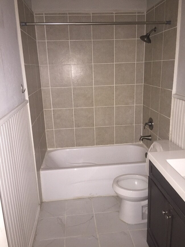 Photo - 1100 Glenwood Dr