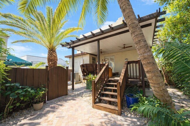 Photo - 2264 SW 16th Ter