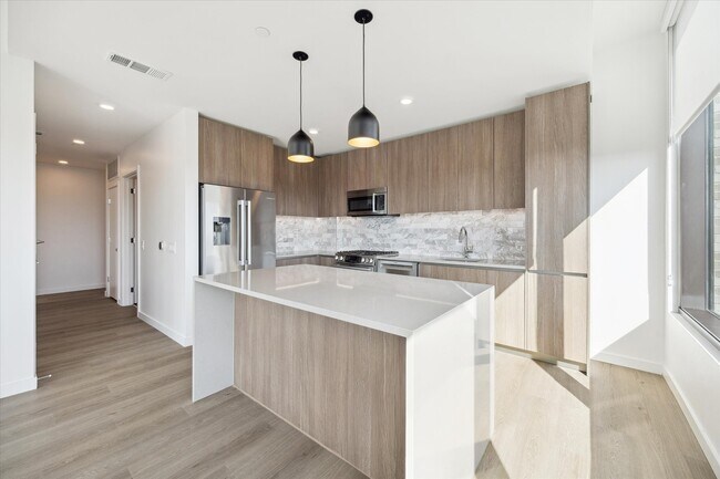 Photo - 1 Riva Row Unit 1117