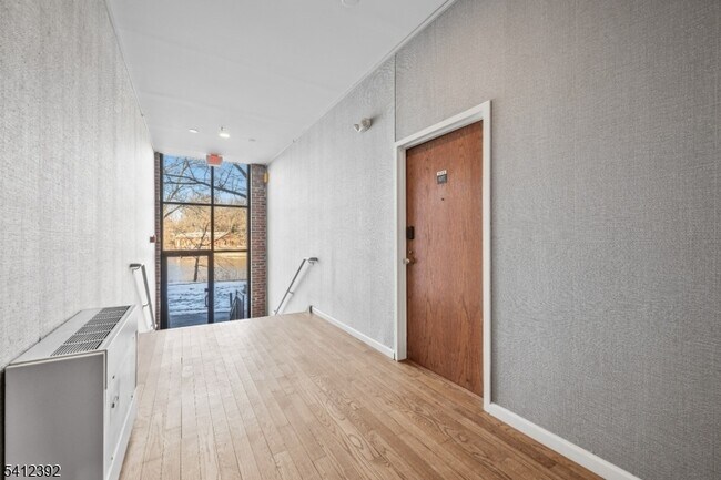 Photo - 262 Main St Unit 107