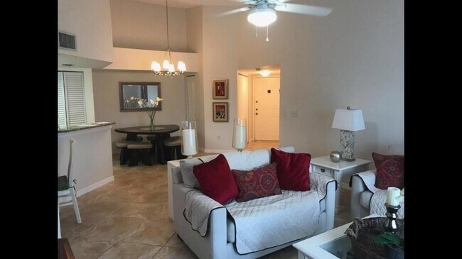 Photo - 500 Crestwood Ct N Unit 2