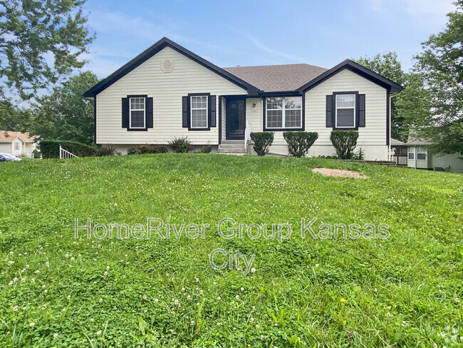 Building Photo - 15402 E 3rd Terrace Ct S Rental