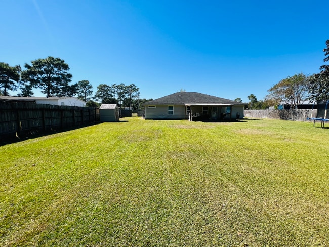 Photo - 2410 Salamanca St