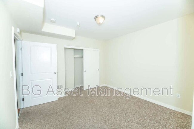 Photo - 1459 MacArthur Blvd Unit 46
