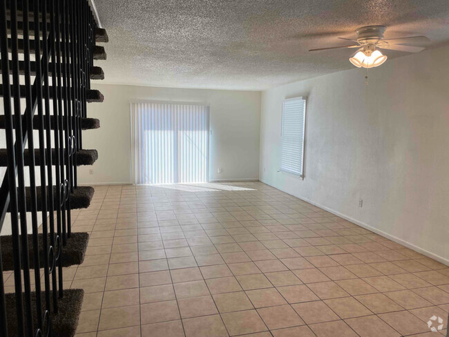 Building Photo - 1347 65th Dr Unit B Rental