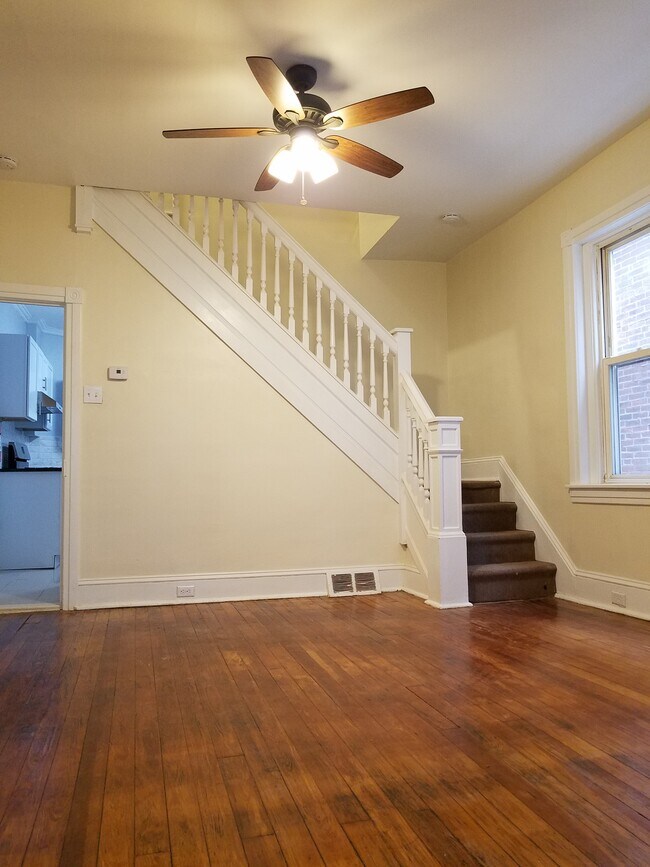 1033 Woodside Ave Townhome Townhome Rental in Brookhaven PA