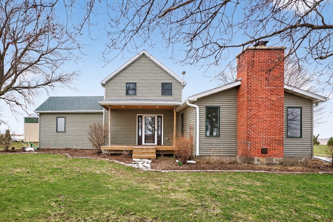Building Photo - 17093 Somonauk Rd