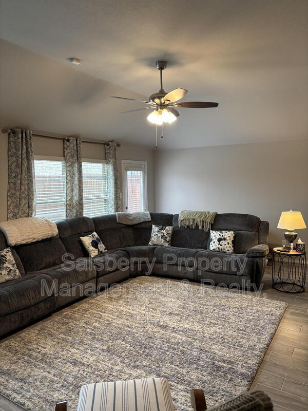 Photo - 5745 Brookville Dr