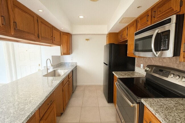 Photo - 2830 S Bartell Dr Unit 27