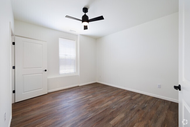 2BR, 2BA - 1,101SF - Bedroom