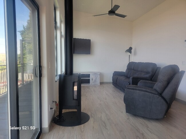 Photo - 2700 Old Dufur Rd