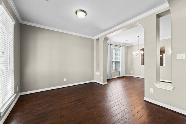 Photo - 7018 River Rapids Ln