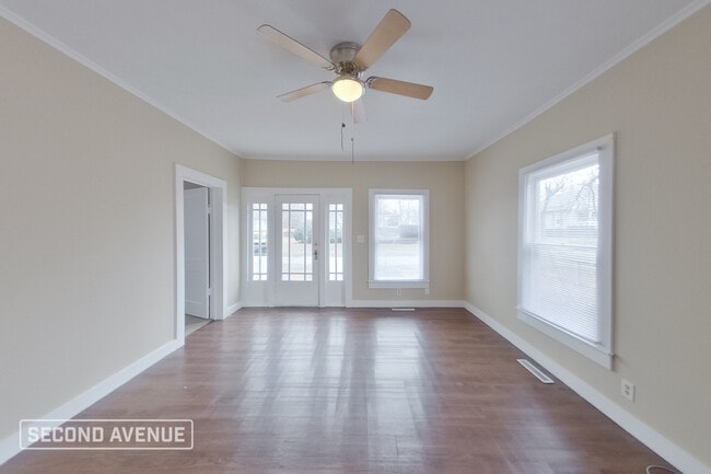 Photo - 601 E 4th St