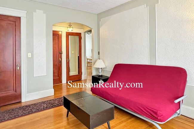 Photo - 96 Medway St Unit 11