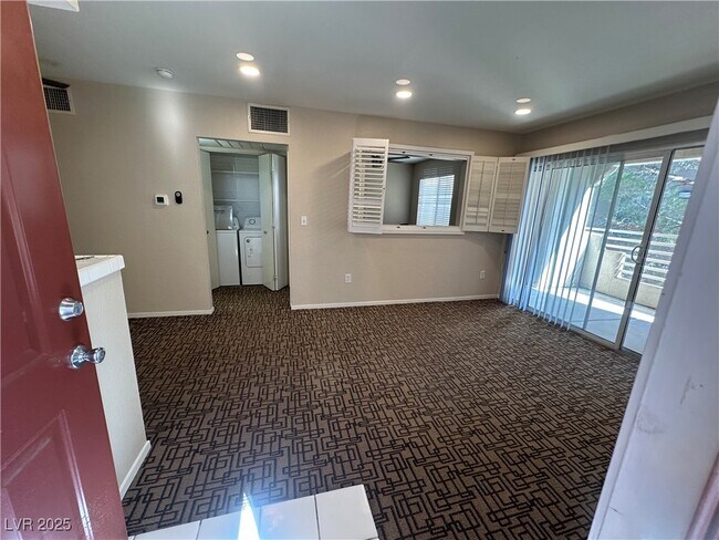 Photo - 1908 High Valley Ct Unidad 204