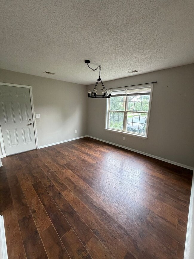 Photo - 3 bedrooms, large lot, updated interior!