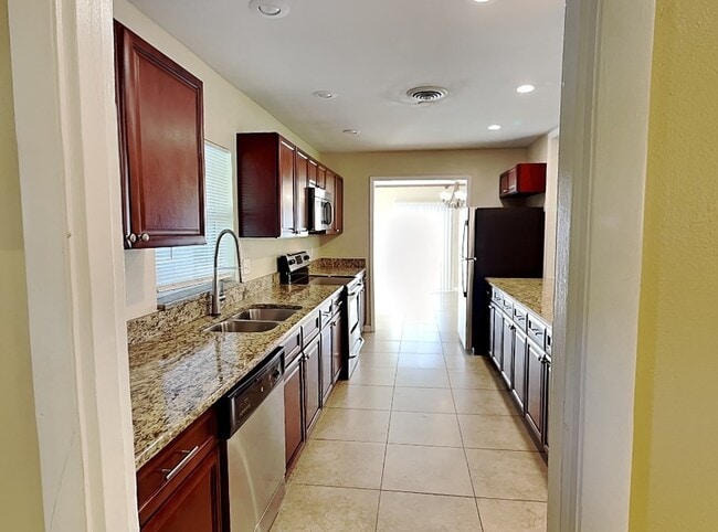 Photo - 2512 Sea Breeze Ct