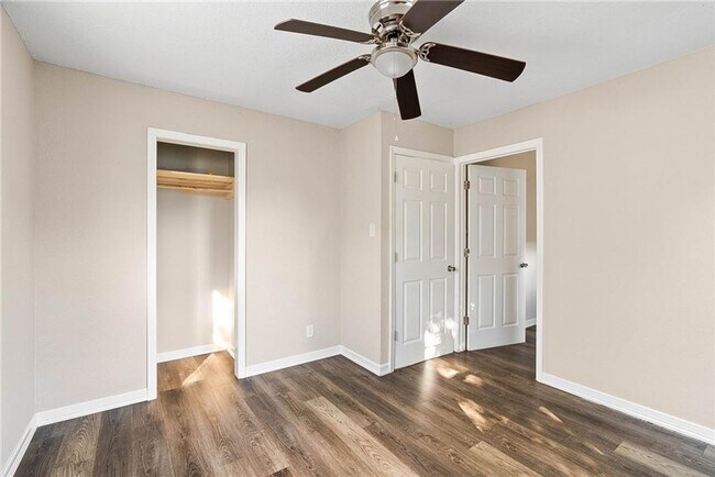 Photo - TWO BEDROOM ONE BATH UP FRONT WITH BACK APARTMENT