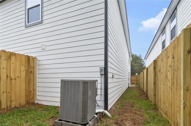 Photo - 8215 Crestview Dr Unit A