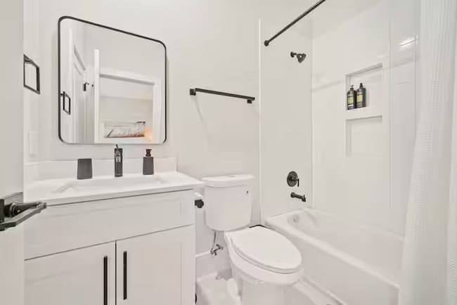 Photo - 1208 Moody St