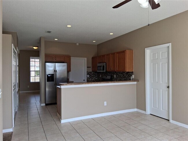 Photo - 325 Piano Ln