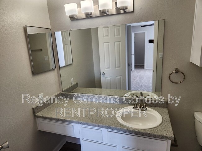 Photo - 5540 Devonbriar Way Unit 208