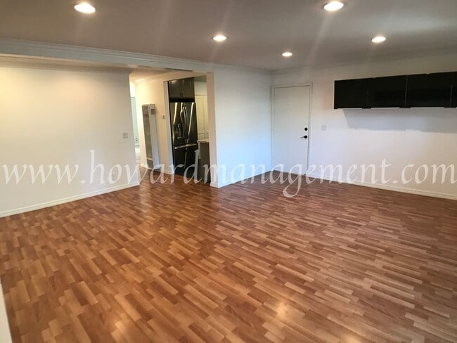 Photo - Beautiful lower condo with large patio in Tara Hills, a resort style living complex! Unidad 511