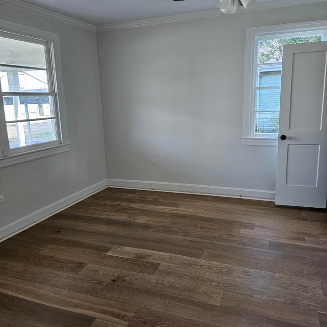 Photo - 606 Church St