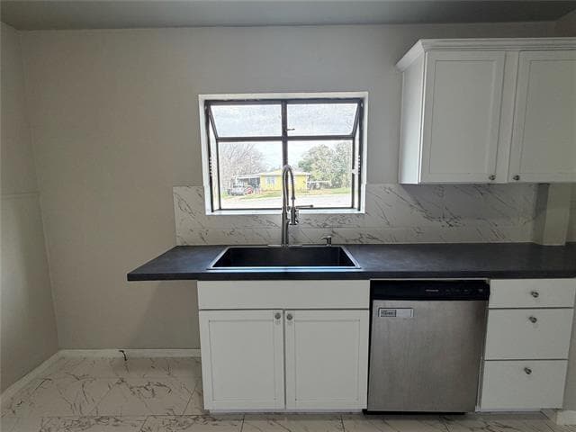 Photo - 7459 Mohawk Ave