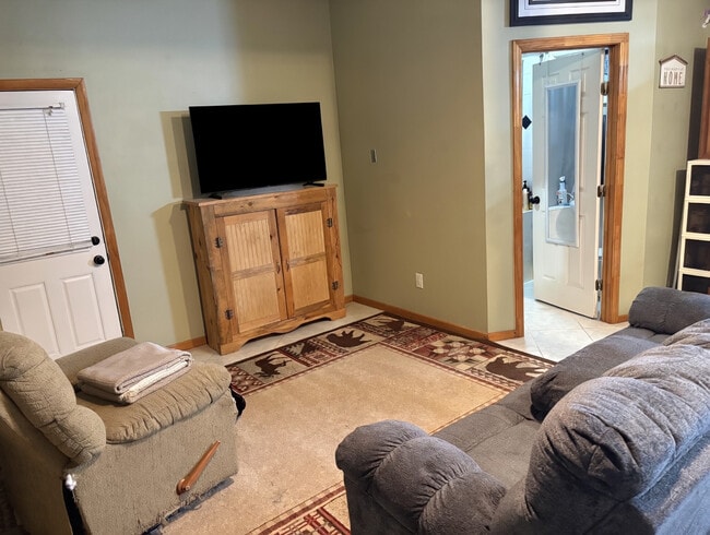 Photo - 17 King Arthur Dr Unidad B