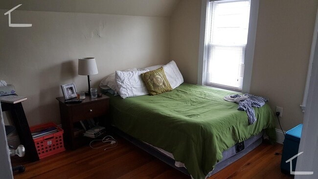 Photo - 207 Parsons St