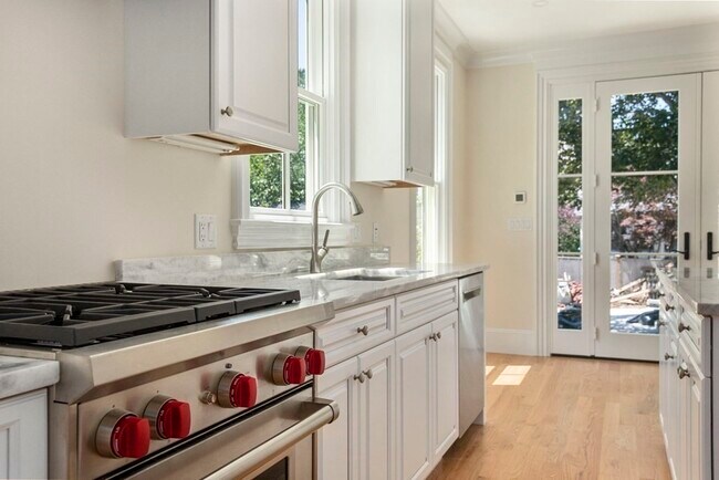 Photo - 60 Reed St