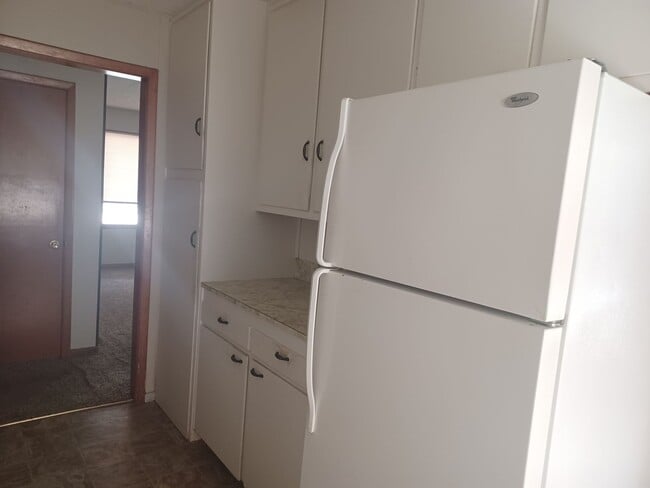 Photo - Spacious 3 bedroom / 1 bath home on South side