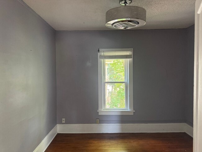 Photo - 3071-3071 S Wentworth Ave Unit Upper Apt