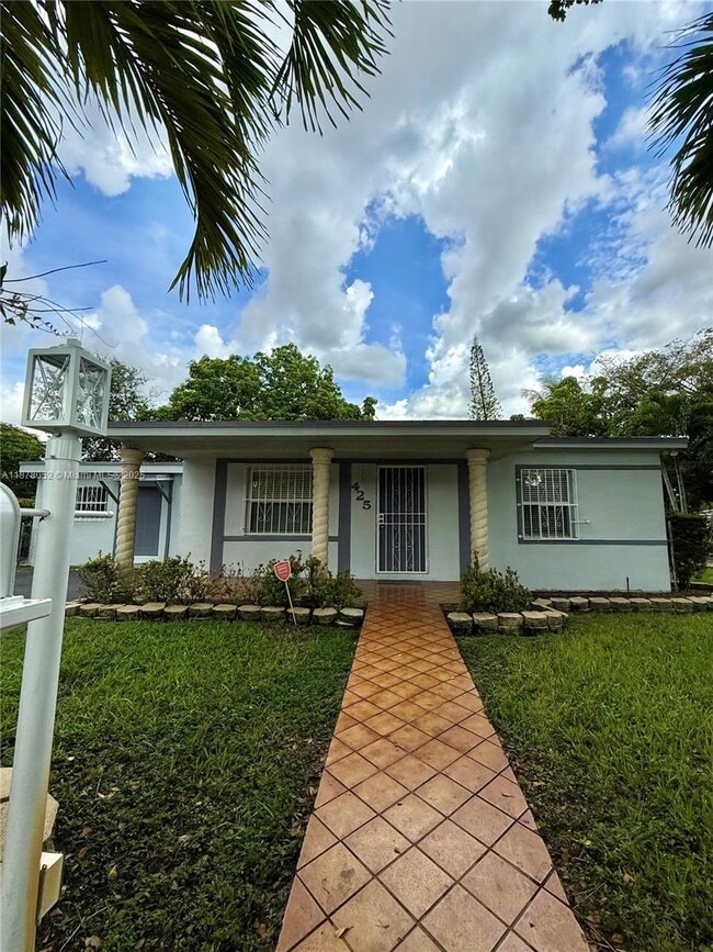 Building Photo - 425 Opa-Locka Blvd Rental