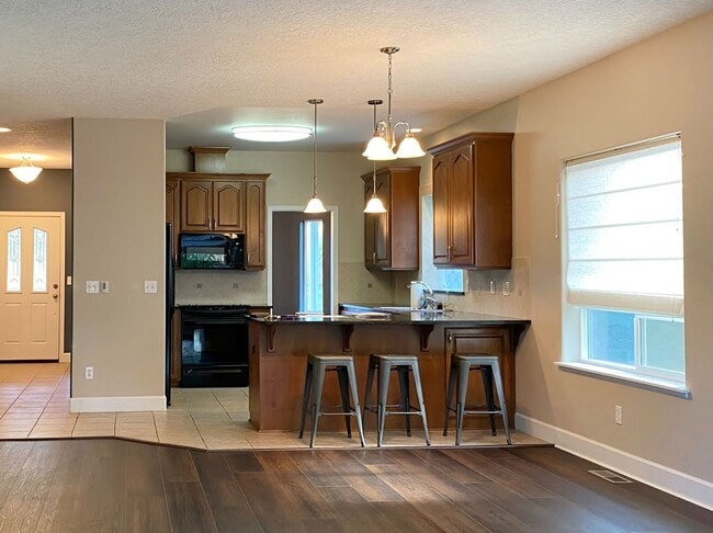 Photo - Lovely Modern Westside Home