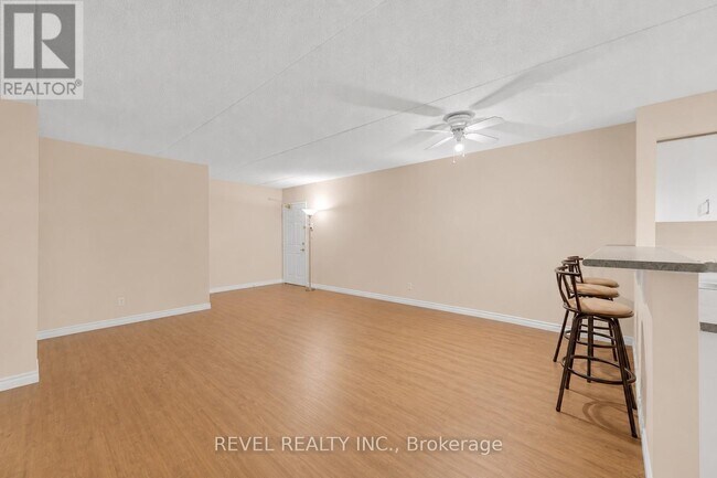 Photo - 1441 Walkers Line Unit 105