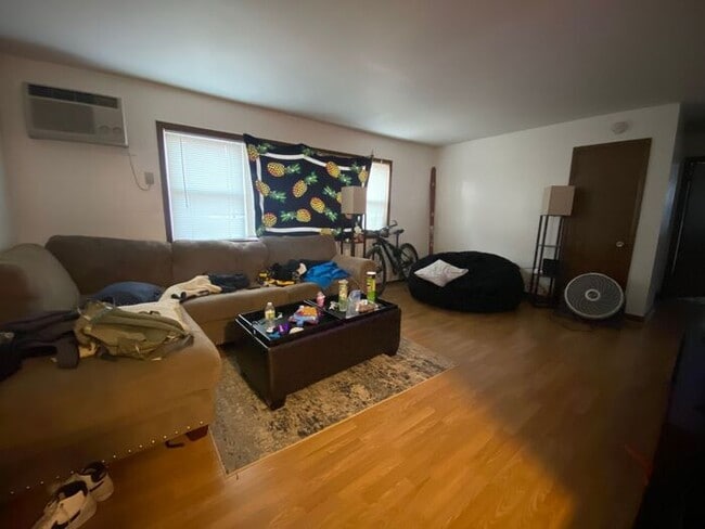 Photo - $1,300 | 2 Bedroom, 1 Bathroom Apartment |...