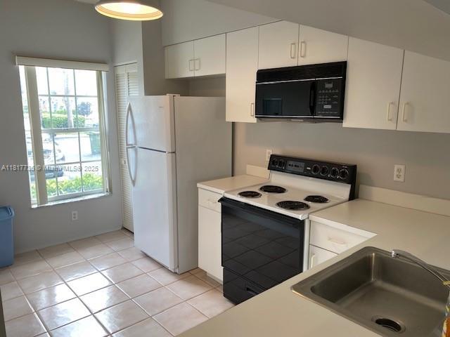 Photo - 16703 Hemingway Dr