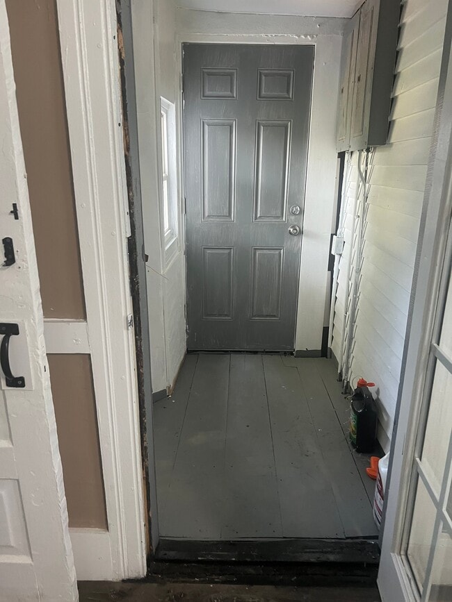 Photo - 2163 Lemay St