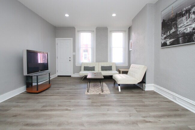 Photo - 1924 N Napa St