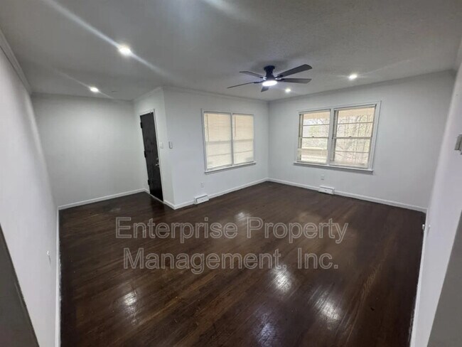 Photo - 3766 Argonne St